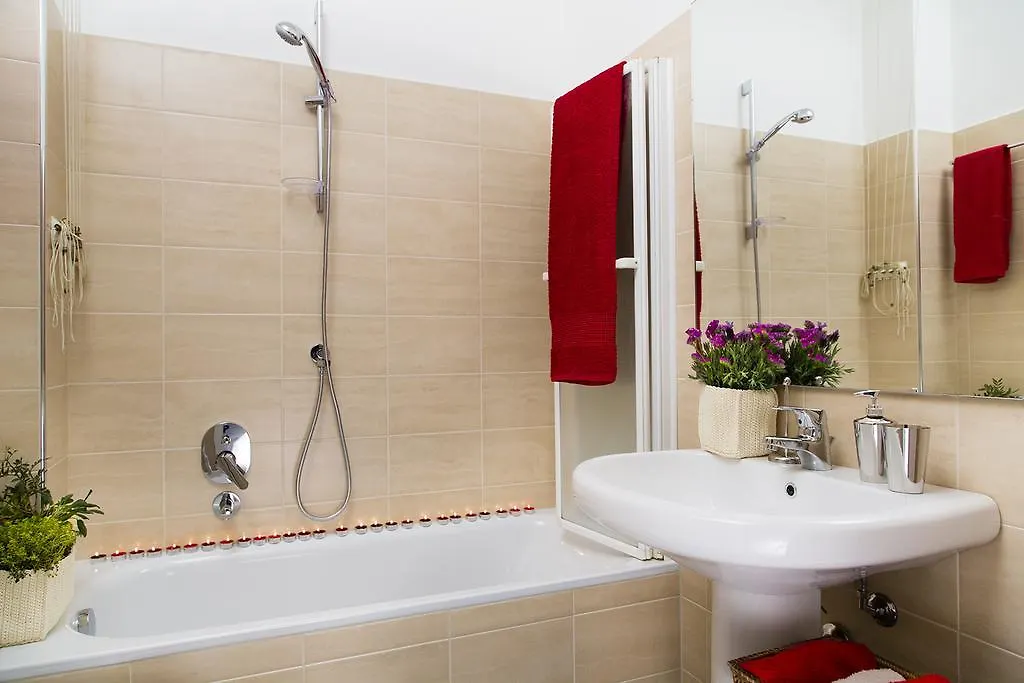 Carducci Apartment Milan Italy