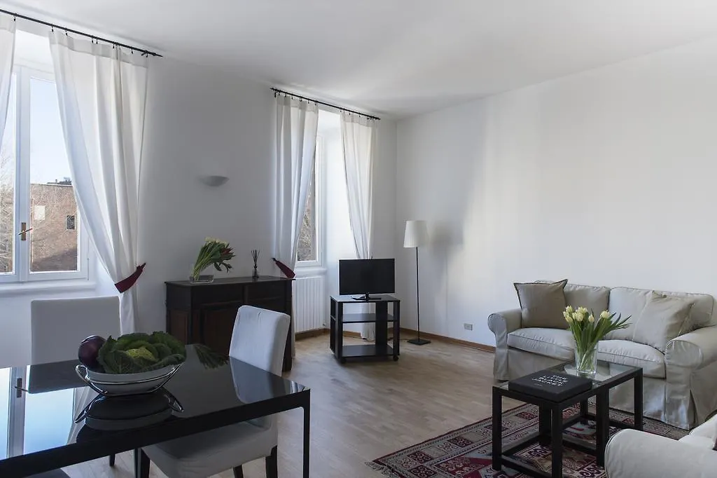Carducci Apartment Milan