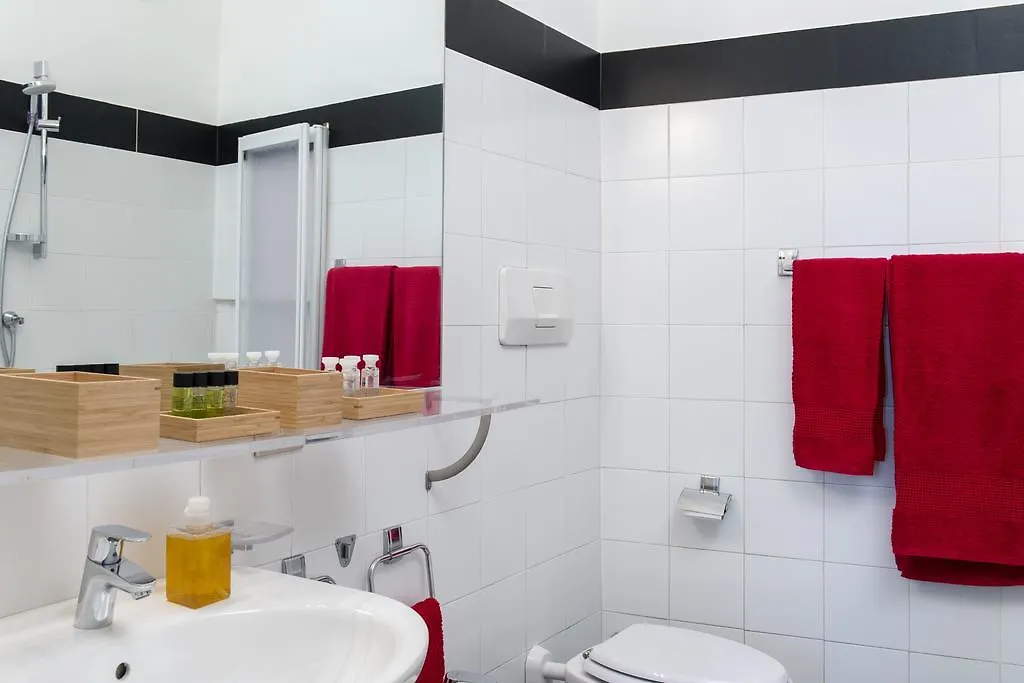 Carducci Apartment Milan