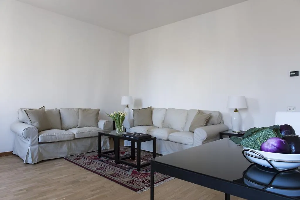 Carducci Apartment Milan